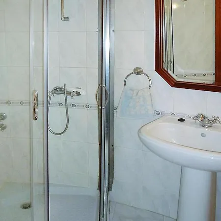Дом отдыха With Private Pool In Барселуш
